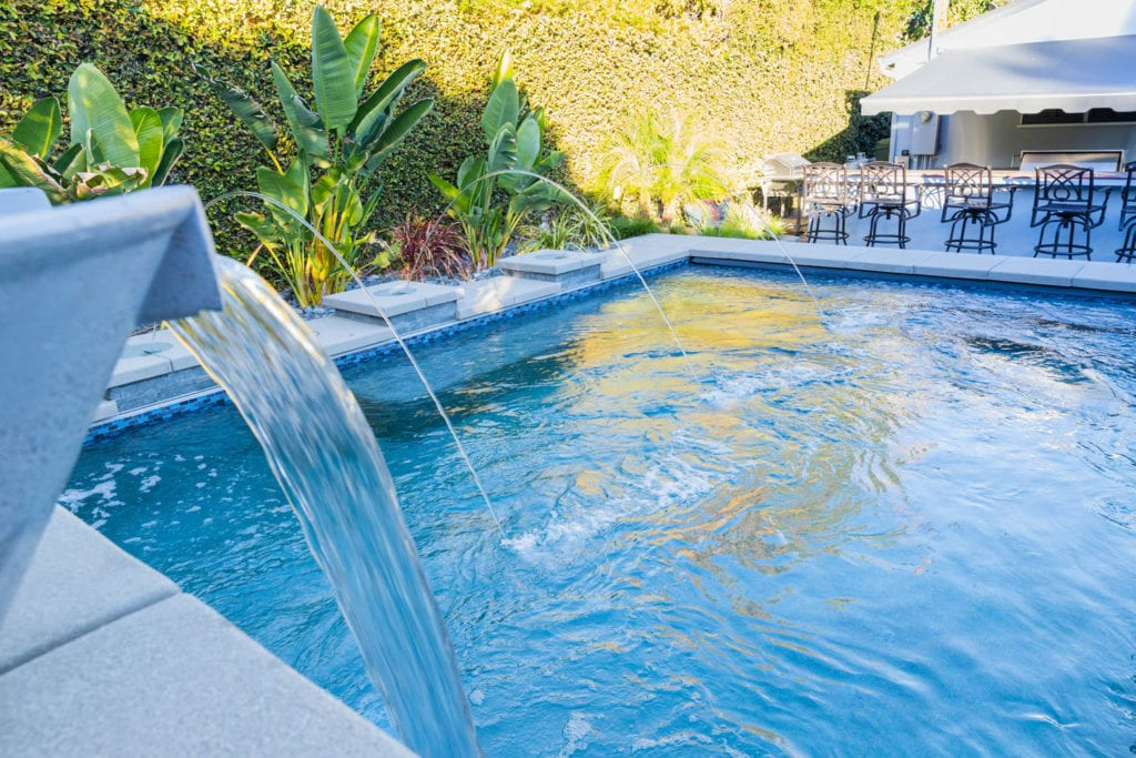 Get Familiar with the Top Pool builder’s Qualities